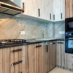 Panoramic Lake View Apartment